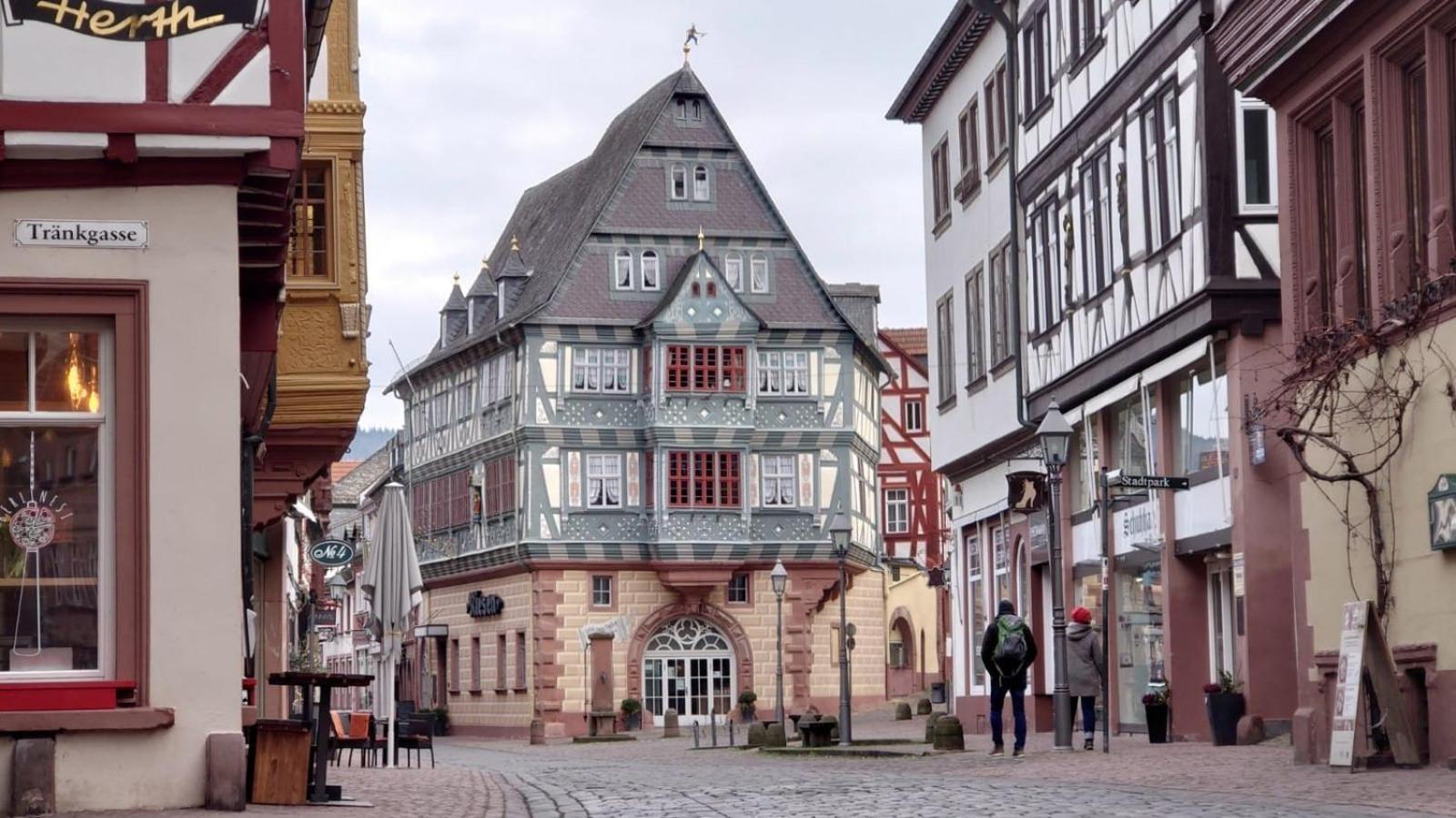 Hotel Zum Riesen - Aelteste Fuerstenherberge Deutschlands Miltenberg Εξωτερικό φωτογραφία